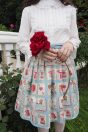 14-653ピンタックレースブラウス<br>(★オフ白)￥15,180-(Fサイズ)<br>14-655アリス絵本プリントスカート<br>(★サックス/クロ)￥25,080-(Fサイズ) <br>その他　参考商品