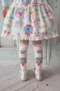 11-004フルーツラベルプリントスカート <br>(ピンク/★ミント) <br>・TODDLER￥19,580～(110～140cm) <br>・SISTER￥21,780-(150/160cm) <br>11-022フルーツラベルハイソックス <br>（ピンク/★ミント）￥3,520(14～23㎝) <br>10-024リボンストラップシューズ <br>(クロ/★ゴールド)￥14,080～(15～24㎝)