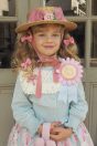 11-106ヨークフリルニットカーディガン <br>(ピンク/★サックス) <br>・TODDLER￥26,180～(100～140cm) <br>・SISTER￥30,580-(Fサイズ) <br>11-122うさぎぬいぐるみプリントスカート <br>(ピンク/★サックス)￥19,580～(100～140cm) <br>11-130リボンキャノチェ <br>(★ピンク/アカ)￥25,080-(54/56cm) <br>11-134お花クリップ <br>(★ピンク/アカ)￥7,480-(Fサイズ) <br>11-135ギンガムリボンクリップセット <br>(★ピンク/サックス/アカ)￥7,480-(Fサイズ) <br>11-133お花ロゼッタ <br>(★ピンク/アカ)￥18,480-(Fサイズ) <br>11-137うさぎぬいぐるみバッグ <br>(★ピンク/キイロ)￥22,880-(Fサイズ)