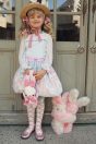 11-113シフォンドットフリルプルオーバー <br>(ピンク/★サックス)￥15,180～(100～140cm) <br>11-122うさぎぬいぐるみプリントスカート <br>(ピンク/★サックス)￥19,580～(100～140cm) <br>11-130リボンキャノチェ <br>(★ピンク/アカ)￥25,080-(54/56cm) <br>11-134お花クリップ <br>(★ピンク/アカ)￥7,480-(Fサイズ) <br>11-135ギンガムリボンクリップセット <br>(★ピンク/サックス/アカ)￥7,480-(Fサイズ) <br>11-137うさぎぬいぐるみバッグ <br>(★ピンク/キイロ)￥22,880-(Fサイズ) <br>11-138レースアップ柄ニーハイソックス <br>(ピンク/★サックス)￥3,520-(14～23cm) <br>11-009グリッターシューズ <br>(オフ白/★ピンク/アカ)￥12,980～(17～24cm)