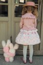 11-101セーラーカラーフリルジャケット <br>(アイボリー/★ピンク) <br>・TODDLER￥30,580～(100～140cm) <br>・SISTER￥34,980-(Fサイズ) <br>11-122うさぎぬいぐるみプリントスカート <br>(ピンク/★サックス)￥19,580～(100～140cm) <br>11-130リボンキャノチェ <br>(★ピンク/アカ)￥25,080-(54/56cm) <br>11-138レースアップ柄ニーハイソックス <br>(ピンク/★サックス)￥3,520-(14～23cm) <br>11-009グリッターシューズ <br>(オフ白/★ピンク/アカ)￥12,980～(17～24cm)