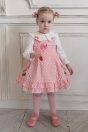 11-125いちごドットジャンパースカート <br>(★ピンク/アカ) <br>・BABY￥25,080-(80/90cm) <br>・TODDLER￥26,180～(100～140cm) <br>11-111セーラーカラーいちごブラウス <br>(★ピンク/アカ) <br>・BABY￥14,080-(80/90cm) <br>・TODDLER￥15,180～(100～140cm) <br>11-132ハートいちごポニー <br>(★ピンク/アカ)￥3,850-(Fサイズ) <br>11-139いちご柄ハイソックス <br>(オフ白/★ピンク)￥3,520-(11～20cm) <br>10-020リボンストラップシューズ <br>(★ピンク/アカ/クロ) <br>・BABY￥9,130-(13/14cm) <br>＊クロは14cmのみ <br>・TODDLER￥9,680～(15～21cm) <br>＊ピンクは18cmまで