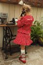 11-102いちごドットジャケット <br>(ピンク/★アカ)￥25,080～(100～140cm) <br>11-121いちごドットスカート <br>(ピンク/★アカ)￥16,280～(100～140cm) <br>11-132ハートいちごポニー <br>(ピンク/★アカ)￥3,850-(Fサイズ) <br>11-139いちご柄ハイソックス <br>(★オフ白/ピンク)￥3,520-(11～20cm) <br>11-009グリッターシューズ <br>(オフ白/ピンク/★アカ)￥12,980～(17～24cm)