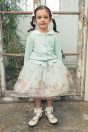 11-105リボンスカラップカーディガン <br>（★ミント/コン） <br>・BABY￥10,780-(Fサイズ) <br>・TODDLER￥11,880～(100～140cm) <br>・SISTER￥14,080-(150/160cm) <br>11-112ZOOセーラープルオーバー <br>（★ピンク/コン/パープル） <br>・BABY￥10,780-(Fサイズ) <br>・TODDLER￥11,880～(100～140cm) <br>11-120スイーツフレンズプリントチュールスカート <br>（★ミント/パープル） <br>・TODDLER￥16,280～(100～140cm) <br>・SISTER￥18,480-(150/160cm) <br>11-026リボンクリップ <br>(★ピンク/サックス/アカ)￥3,850-(Fサイズ) <br>＊リボンクリップは1点の価格となります。 <br>11-062レースソックス <br>(★オフ白)￥3,080-(11～20cm) <br>11-009グリッターシューズ <br>(★オフ白/ピンク/アカ)￥12,980～(17～24cm)