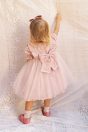 11-224チュールフラワーワンピース <br>（★ピンク/サックス） <br>・BABY￥30,580-(80/90cm) <br>・TODDLER￥32,780～(100～140cm) <br>11-232チュールフラワーリボンヘアバンド <br>（★ピンク/サックス）￥9,680-(Fサイズ) <br>11-240フラワージャガードソックス <br>(オフ白/★ピンク)￥3,520-(13～20cm) <br>10-020リボンストラップシューズ <br>(★ピンク/アカ/クロ) <br>・BABY￥9,130-(13/14cm) <br>＊クロは14cmのみ <br>・TODDLER￥9,680～(15～21cm) <br>＊ピンクは18cmまで
