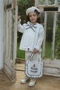 11-200マリンジャケット <br>(ピンク/★オフ白) <br>・TODDLER￥21,780～(100～140cm) <br>・SISTER ￥23,980-(Fサイズ) <br>11-211マリンハーフパンツ <br>(ピンク/★オフ白) <br>・TODDLER ￥20,680～(100～140cm) <br>・SISTER ￥22,880-(150/160cm) <br>11-230マリンベレー帽 <br>（ピンク/★アイボリー）￥18,480-(52cm～56cm) <br>11-235マリントートバッグ <br>（ピンク/★オフ白）￥18,480-(Fサイズ) <br>靴　参考商品