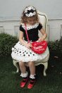 11-308レース付きパフTシャツ <br>(★クロ/アカ) <br>・TODDLER ￥15,180～(100～140cm) <br>・SISTER ￥17,380-(150/160cm) <br>11-316ドットフリルスカート <br>(★クロ/アカ)￥19,580～(100～140cm) <br>11-331レースリボンカチューシャ <br>（★クロ/アカ) ￥16,280-(Fサイズ) <br>11-333ハートエナメルポシェット <br>（★アカ/クロ）￥18,480-(Fサイズ) <br>11-062レースソックス <br>(オフ白/★クロ)￥3,080-(17～23cm) <br>11-009グリッターシューズ <br>(オフ白/ピンク/★アカ)￥12,980～(17～24㎝）