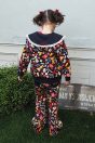 11-201くまスイーツプリントジャケット <br>（オフ白/★コン） <br>・BABY￥15,180-(Fサイズ) <br>・TODDLER￥16,280～(100～140cm) <br>・SISTER￥18,480-(Fサイズ) <br>11-212くまスイーツプリントパンツ <br>（オフ白/★コン） <br>・TODDLER￥18,480～(100～140cm) <br>・SISTER￥20,680-(Fサイズ) <br>11-026リボンクリップ <br>(ピンク/サックス/★アカ)￥3,850-(Fサイズ) <br>＊リボンクリップは1点の価格となります。 <br>靴　参考商品