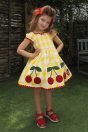 11-469ギンガムチェリーワンピース <br>(★キイロ/アカ) <br>・TODDLER ¥30,580～(100～140cm) <br>11-026リボンクリップ <br>(ピンク/サックス/★アカ)￥3,850-(Fサイズ) <br>＊リボンクリップは1点の価格となります。 <br>11-340リボンフリルサンダル <br>(オフ白/ピンク/★アカ) <br>・BABY￥9,680-(14cm) <br>・TODDLER￥10,230～(15～21cm)