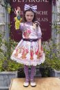 11-507フルーツバスケットプリントプルオーバー <br>(アイボリー/★パープル) <br>・TODDLER ¥17,380～(100～140cm) <br>・SISTER ¥19,580-(150/160cm) <br>11-508フルーツバスケットプリントスカート <br>(アイボリー/★パープル) <br>・TODDLER ¥23,980～(100～140cm) <br>・SISTER ¥28,380-(150/160cm) <br>11-534フルーツバスケットクリップ <br>(★パープル/ワイン) ¥17,380-(Fサイズ) <br>11-531ストライプリボンカチューシャ <br>(★パープル/ワイン) ¥11,880-(Fサイズ) <br>11-536フルーツバスケットニーハイソックス <br>(アイボリー/★パープル) ¥3,520-(14～23cm) <br>11-009グリッターシューズ <br>(★オフ白/ピンク/アカ)￥12,980～(17～24cm)
