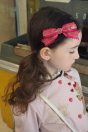 11-604プードルカットソーカーディガン <br>(★ピンク/アカ) <br>・TODDLER ¥21,780～(100～140cm) <br>・SISTER ¥23,980-(Fサイズ) <br>11-611リブテレコカットソー <br>(★チャ/コン/クロ) <br>・TODDLER ¥16,280～(100～140cm) <br>・SISTER ¥18,480-(150/160cm) <br>11-634ラブレターショルダーバッグ <br>(アカ/★ゴールド) ¥17,380-(Fサイズ) <br>11-633ベルベットリボンクリップ <br>(★ピンク/コン) ¥5,280-(Fサイズ)