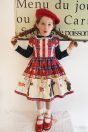 11-621ブリティッシュプードルプリントワンピース <br>(ピンク/★アカ) <br>・TODDLER ¥36,080～(100～140cm) <br>・SISTER ¥40,480-(150/160cm) <br>11-611リブテレコカットソー <br>(チャ/★コン/クロ) <br>・TODDLER ¥16,280～(100～140cm) <br>・SISTER ¥18,480-(150/160cm) <br>11-630ラブレターベレー帽 <br>(ピンク/★アカ) ¥19,580-(54/56cm) <br>11-633ベルベットリボンクリップ <br>(ピンク/★コン) ¥5,280-(Fサイズ) <br>11-636プードルソックス <br>(★オフ白/ピンク) ¥3,520-(13～20cm) <br>11-009グリッターシューズ <br>(オフ白/ピンク/★アカ)￥12,980～(17～24cm)