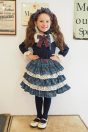11-610セーラーリボンプルオーバー <br>(★コン/クロ) <br>・TODDLER ¥18,480～(100～140cm) <br>・SISTER ¥20,680-(150/160cm) <br>11-613タータンチェックフリルスカート <br>(★ブルー/アカ) <br>・TODDLER ¥22,880～(100～140cm) <br>11-631タータンチェックフリルヘッドドレス <br>(★ブルー/アカ) ¥11,880-(Fサイズ) <br>11-637リボン柄ニーハイソックス <br>(★コン/クロ) ¥3,520-(14～23cm) <br>11-009グリッターシューズ <br>(★オフ白/ピンク/アカ)￥12,980～(17～24cm)