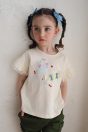 11-506スイーツモチーフTシャツ <br>(★オフ白/コン) <br>・TODDLER ¥11,880～(100～140cm) <br>・SISTER ¥14,080-(150/160cm) <br>11-512カーゴパンツ <br>(ピンク/★カーキ) <br>・TODDLER ¥14,080～(100～140cm) <br>・SISTER ¥16,280-(150/160cm) <br>11-026リボンクリップ <br>(ピンク/★サックス/アカ)￥3,850-(Fサイズ) <br>＊リボンクリップは1点の価格となります。