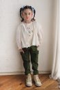 11-506スイーツモチーフTシャツ <br>(★オフ白/コン) <br>・TODDLER ¥11,880～(100～140cm) <br>・SISTER ¥14,080-(150/160cm) <br>11-501バックフリルジップパーカー <br>(★オフ白/サックス) <br>・TODDLER ¥16,280～(100～140cm) <br>11-512カーゴパンツ <br>(ピンク/★カーキ) <br>・TODDLER ¥14,080～(100～140cm) <br>・SISTER ¥16,280-(150/160cm) <br>11-026リボンクリップ <br>(ピンク/★サックス/アカ)￥3,850-(Fサイズ) <br>＊リボンクリップは1点の価格となります。 <br>靴　参考商品