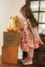 11-706くまロングニットカーディガン <br>(★ピンク/アカ) <br>・TODDLER ¥36,080～(S/M/L) <br>・SISTER ¥40,480-(Fサイズ) <br>11-726くま＆うさぎぬいぐるみプリントジャンパースカート <br>(アイボリー/★ピンク) <br>・TODDLER ¥31,680～(100～140cm) <br>・SISTER ¥36,080-(150/160cm) <br>11-710リブテレコフリルカットソー <br>(★ピンク/アカ/クロ) <br>・TODDLER ¥11,880～(100～140cm) <br>・SISTER ¥14,080-(150/160cm) <br>11-745くまぬいぐるみニーハイソックス <br>(★ピンク/アカ) ¥3,850-(14～23cm) <br>11-739別珍リボンクリップ <br>(★ピンク/アカ/クロ) ¥7,480-(Fサイズ) <br>11-009グリッターシューズ <br>(オフ白/★ピンク/アカ)￥12,980～(17～24㎝）
