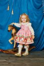 10-716シャーリーサーカスプリントワンピース <br>(★ピンク/ブルー) <br>・BABY￥32,780-(80/90cm) <br>・TODDLER￥34,980～(100～140cm) <br>11-727サーカスクリップ <br>(★ピンク)￥7,480-(Fサイズ) <br>10-732星柄ハイソックス <br>(★アイボリー/ブルー) ¥4,730-(11～20cm) <br>11-537リボンTストラップシューズ <br>(ピンク/アカ/★ゴールド) ¥11,880～(13～19cm)