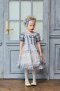 11-750スワンレースドレス <br>(アイボリー/★グレー) <br>・TODDLER￥76,780～(100～140cm) <br>・SISTER ￥81,180-(150/160cm) <br>11-751スワンカチューシャ <br>(アイボリー/★グレー)￥26,180-(Fサイズ) <br>11-017あみタイツ <br>(★オフ白)￥2,860-(120/135cm) <br>11-009グリッターシューズ <br>(★オフ白/ピンク/アカ)￥12,980～(17～24cm)