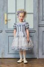 11-750スワンレースドレス <br>(アイボリー/★グレー) <br>・TODDLER￥76,780～(100～140cm) <br>・SISTER ￥81,180-(150/160cm) <br>11-751スワンカチューシャ <br>(アイボリー/★グレー)￥26,180-(Fサイズ) <br>11-017あみタイツ <br>(★オフ白)￥2,860-(120/135cm) <br>11-009グリッターシューズ <br>(★オフ白/ピンク/アカ)￥12,980～(17～24cm)