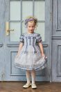 11-750スワンレースドレス <br>(アイボリー/★グレー) <br>・TODDLER￥76,780～(100～140cm) <br>・SISTER ￥81,180-(150/160cm) <br>11-751スワンカチューシャ <br>(アイボリー/★グレー)￥26,180-(Fサイズ) <br>11-017あみタイツ <br>(★オフ白)￥2,860-(120/135cm) <br>11-009グリッターシューズ <br>(★オフ白/ピンク/アカ)￥12,980～(17～24cm)