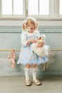 10-006 丸襟レースカットソーブラウス <br>(★オフ白) <br>・BABY￥16,280-(80cm/90cm) <br>・TODDLER￥17,380～(100～160cm) <br>10-014うさぎバレリーナプリントジャンパースカート <br>・BABY￥18,480-(80cm/90cm) <br>・TODDLER￥19,580～(100～140cm) <br>11-027うさぎバレリーナポニー <br>(★ピンク/サックス)￥6,380-(Fサイズ) <br>11-036 レースリボンハイソックス <br>(★オフ白)￥3,520-(11～23cm) <br>11-043・044 リボンTストラップシューズ <br>(ピンク/アカ/★ゴールド)￥11,880～(13～19cm)