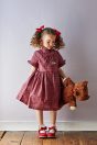 10-616 タータンリボンシャツワンピース <br>(★アカ/コン) <br>・TODDLER ￥26,180～(100cm～140cm) <br>・SISTER ￥30,580-(150cm/160cm) <br>11-035 グログランリボンつきクルーソックス <br>(★オフ白)￥3,520-(11～23cm) <br>10-523・524 布リボンストラップシューズ <br>(ピンク/★アカ/クロ)￥11,880～(14～21cm) <br>※19～21cmはアカ/クロ 2色のご用意です。