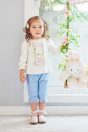 10-658 フラワーパークプリントプルオーバー <br>(★オフ白/ピンク) <br>・BABY￥15,180-(80cm/90cm) <br>・TODDLER￥16,280～(100～140cm) <br>10-657 フラワー刺繍デニムニットパンツ <br>(★サックス) <br>・BABY￥14,080-(80cm/90cm) <br>・TODDLER￥15,180～(100～140cm) <br>11-670 シマエナガクリップ <br>(★オフ白/ピンク)￥5,280-(Fサイズ) <br>11-035 グログランリボンつきクルーソックス <br>(★オフ白)￥3,520-(11～23cm) <br>10-523・524 布リボンストラップシューズ <br>(★ピンク/アカ/クロ)￥11,880～(14～21cm) <br>※19～21cmはアカ/クロ 2色のご用意です。