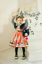 11-718 こねこ＆メロディープリントジャンパースカート <br>(ピンク/★オレンジ) <br>・TODDLER ￥37,180～(100cm～140cm) <br>・SISTER ￥41,580-(150cm/160cm) <br>11-707 ボーダーリボンプルオーバー <br>(グレー/★クロ) <br>・TODDLER ￥15,180～(100cm～140cm) <br>・SISTER ￥17,380-(150cm/160cm) <br>11-703 リバーシブルケープ <br>(アカ/★クロ)￥26,180-(Fサイズ) <br>11-724 こねこぬいぐるみバッグ <br>(チャ/★クロ)￥27,280-(Fサイズ) <br>11-723 ハロウインハットクリップ <br>(チャ/★クロ)￥27,280-(Fサイズ) <br>11-725 こねこ＆メロディーニーハイソックス <br>(ピンク/★クロ)￥3,520-(14～23cm) <br>11-013・014・015 グリッターシューズ <br>(★オフ白/ピンク/アカ)￥12,980～(17～24cm)