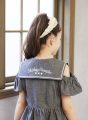 11-463/12-463オフショルセーラーワンピース<br> (★クロ/サックス)<br> ・TODDLER￥21,780～(110～140cm)<br> ・SISTER￥23,980-(150/160cm)<br> 14-210レース＆リボンソックス<br> (オフ白/★クロ)￥4,180-(22～24cm)<br> 靴　参考商品